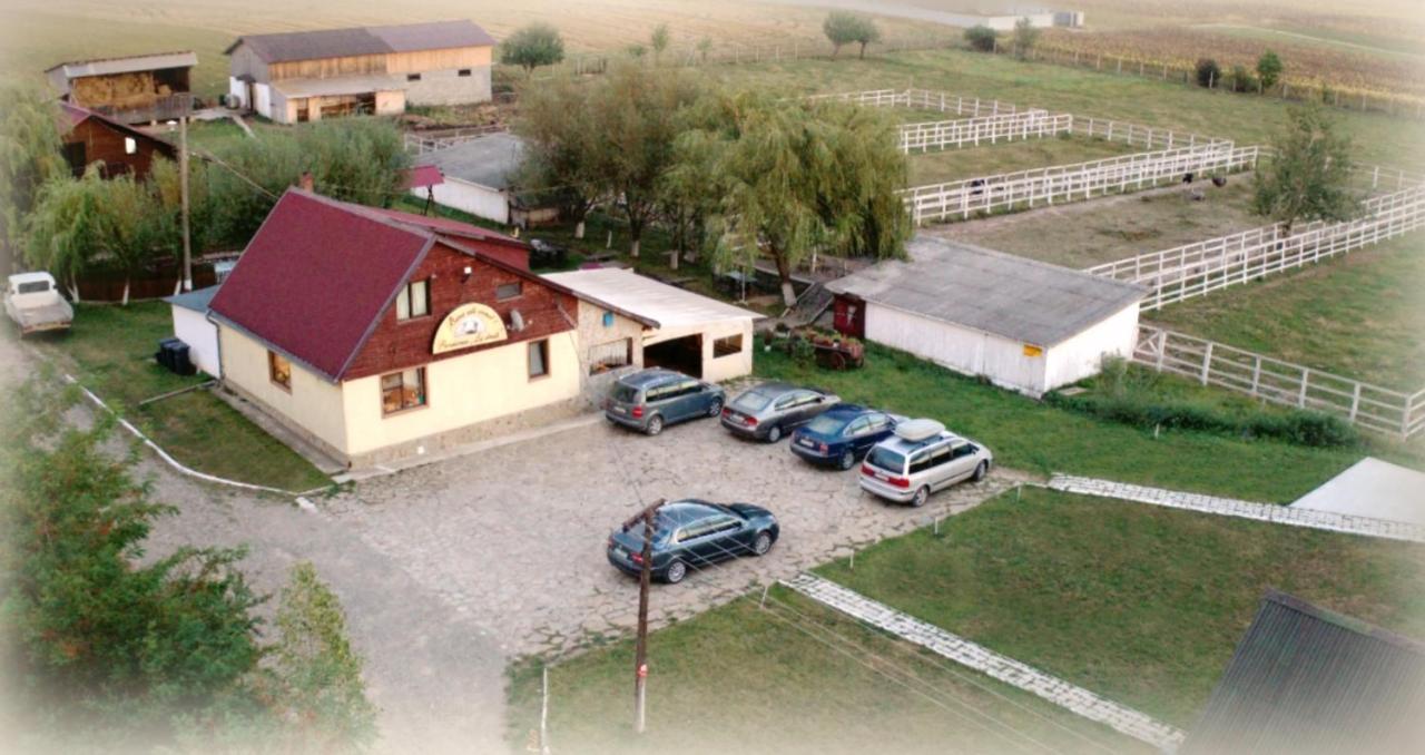 Pensiunea ,,La Struti" Targu Neamt Exterior photo
